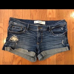 Abercrombie & Fitch Jean Shorts Size 6
